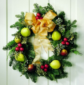 elegant-holiday-wreath